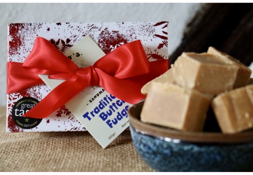 The Christmas Snowflake Fudge Gift Box (250g)